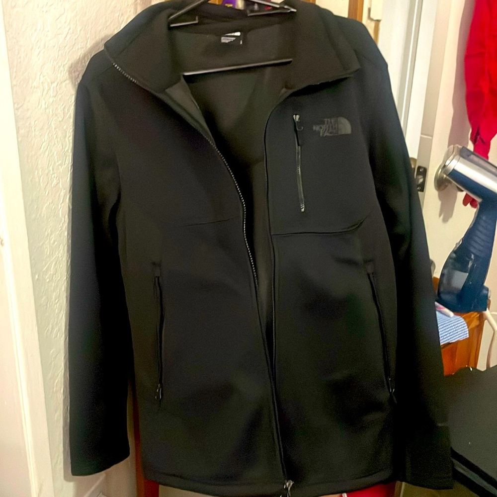 Men’s North Face Windbreaker